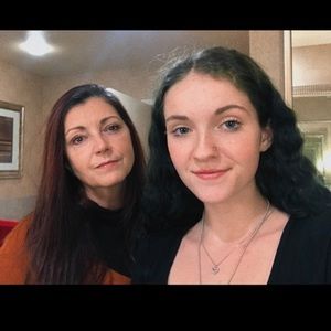 Meet your Posher, Donna and sofia